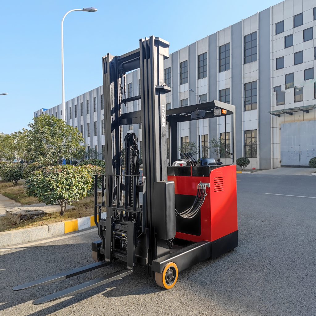 48V seated electric reach forklift truck