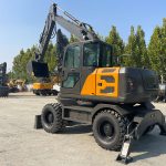 Advantages of Wheel Excavators Over Crawler Excavators