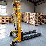 Manual Pallet Stacker 500kg 1000kg with Lifting Height Max 2.5m